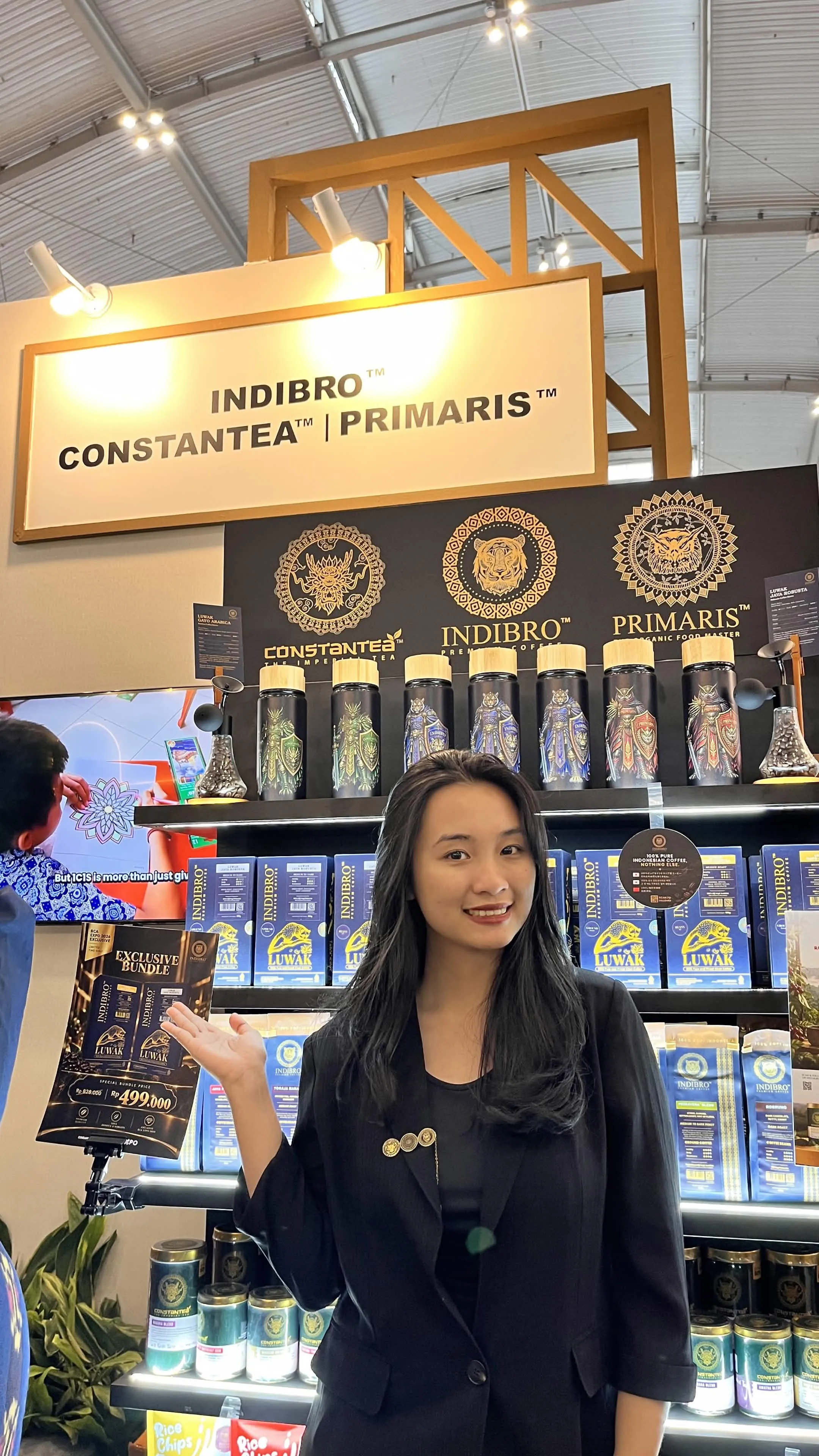 Cindy presenting a product display at a BCA event